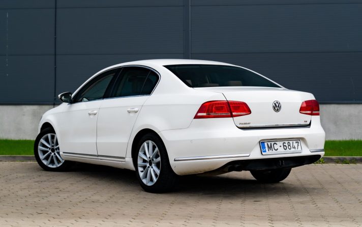 VW PASSAT