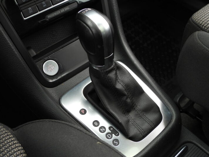VW SHARAN