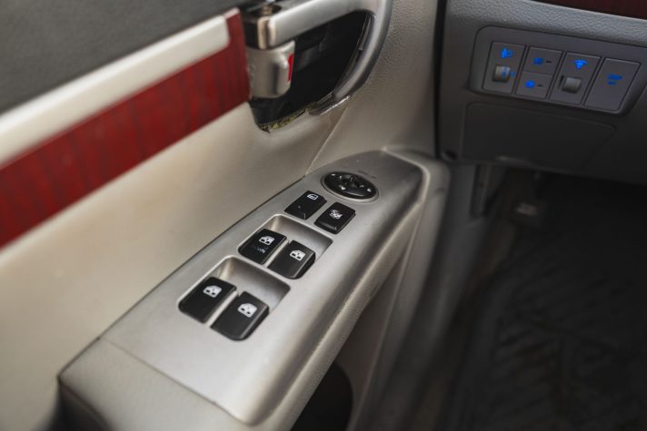 HYUNDAI SANTA-FE