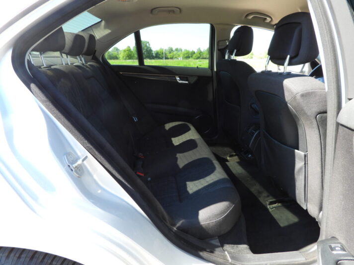 MERCEDES BENZ C220