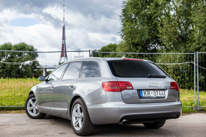AUDI A6