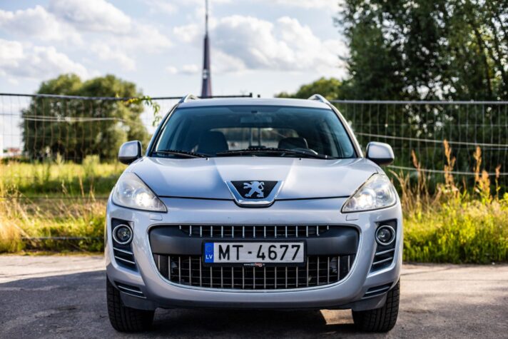 PEUGEOT 4007