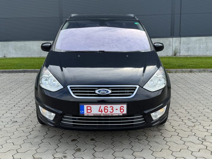 Ford Galaxy Titanium