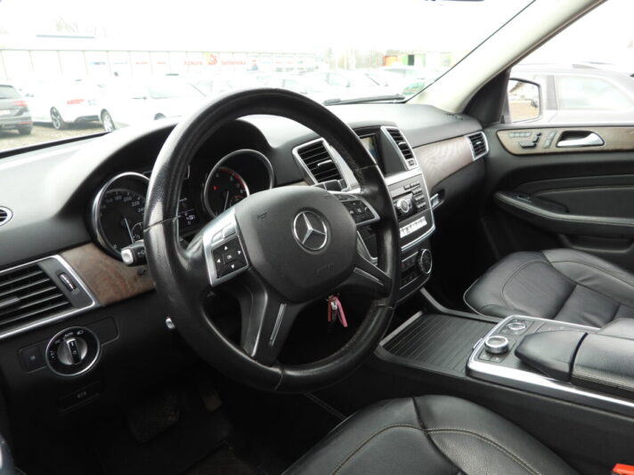 Mercedes-Benz ML350