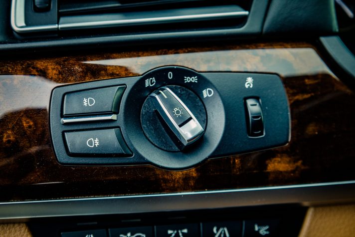 BMW 730