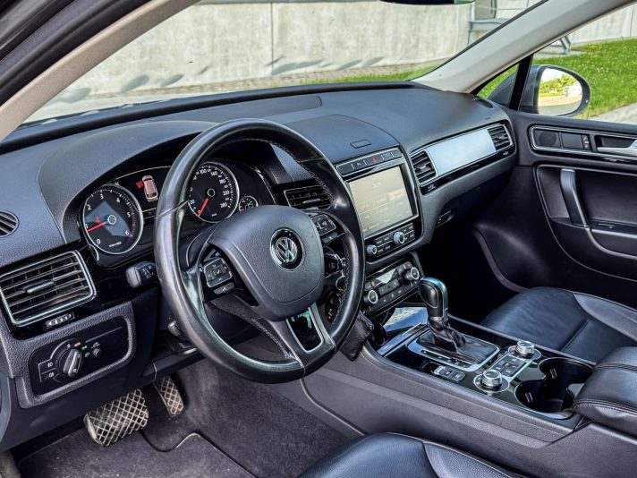 VW TOUAREG