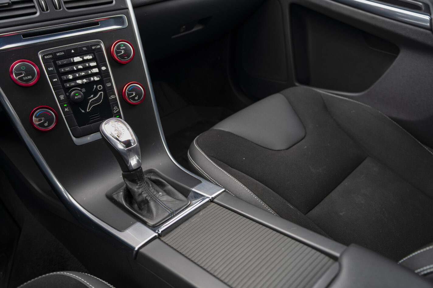 VOLVO XC 60