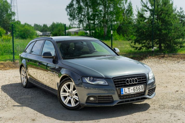 AUDI A4 QUATTRO