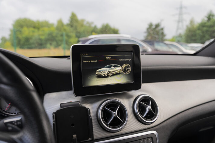 MERCEDES BENZ CLA 220 CDI