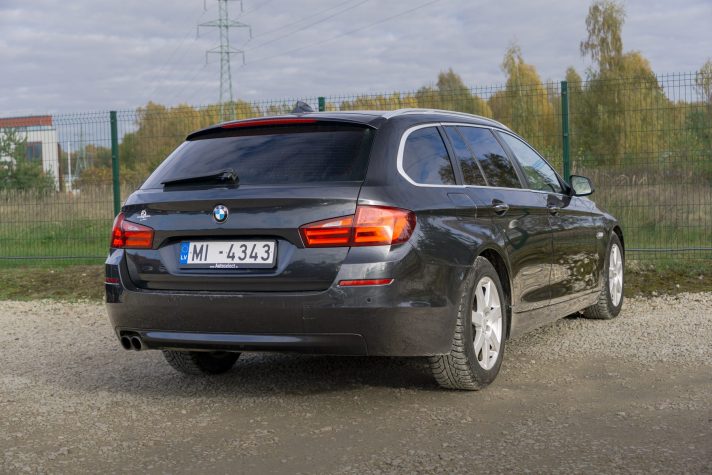 BMW 525