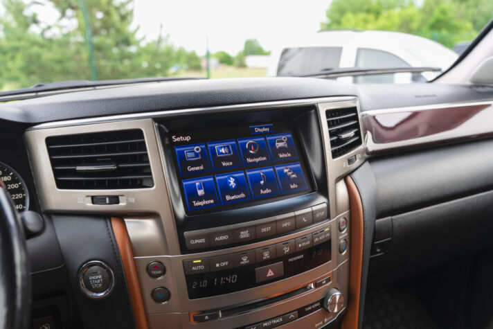 LEXUS LX 570