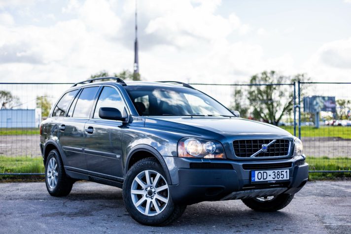 VOLVO XC90