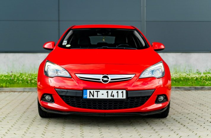OPEL ASTRA GTC