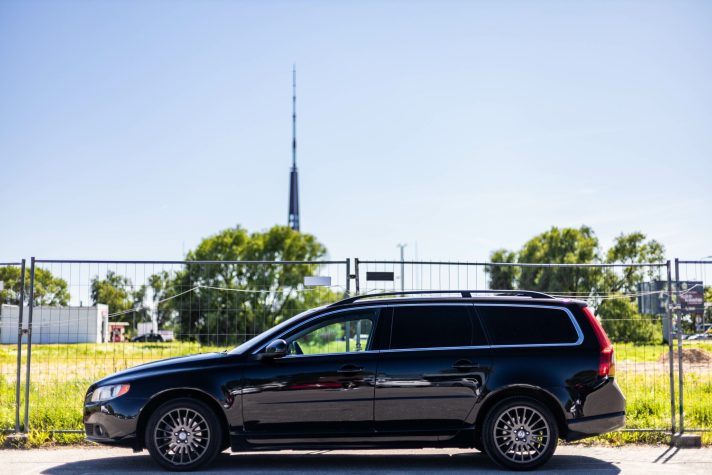 VOLVO V70