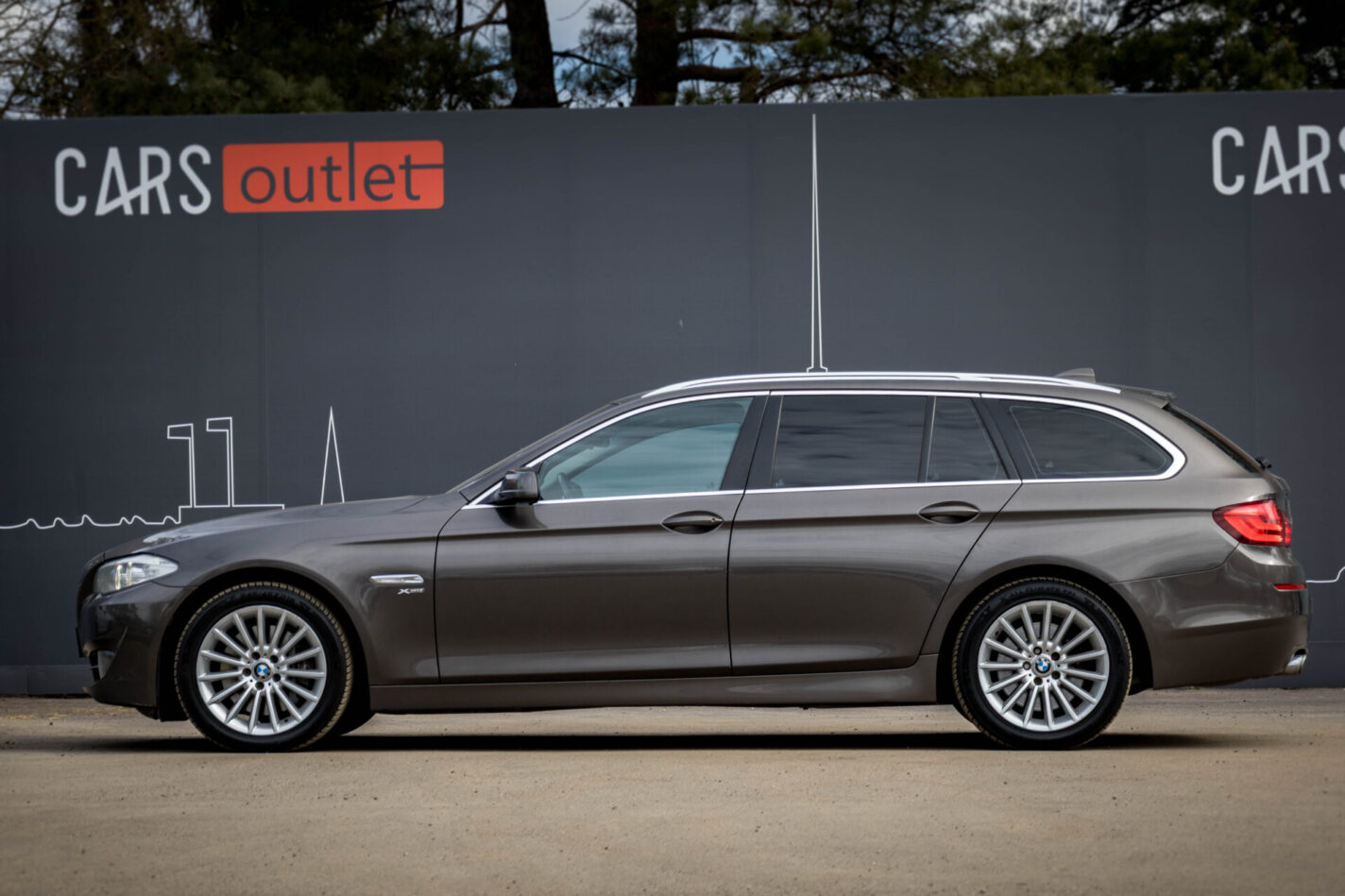 BMW 530