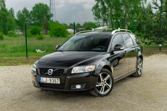 VOLVO V50