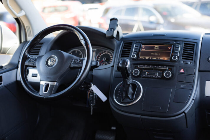 VW MULTIVAN