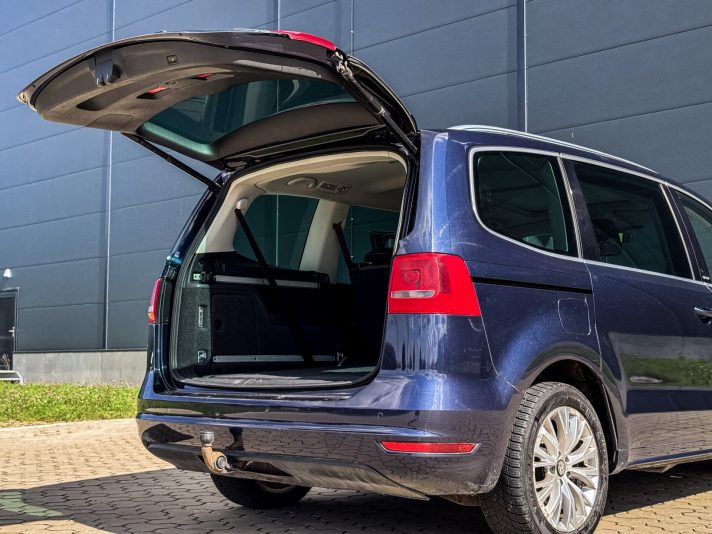 VW SHARAN