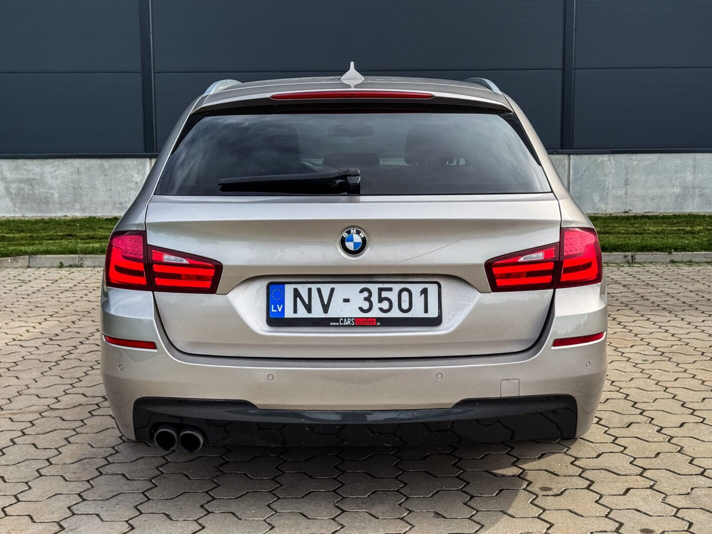 BMW 520