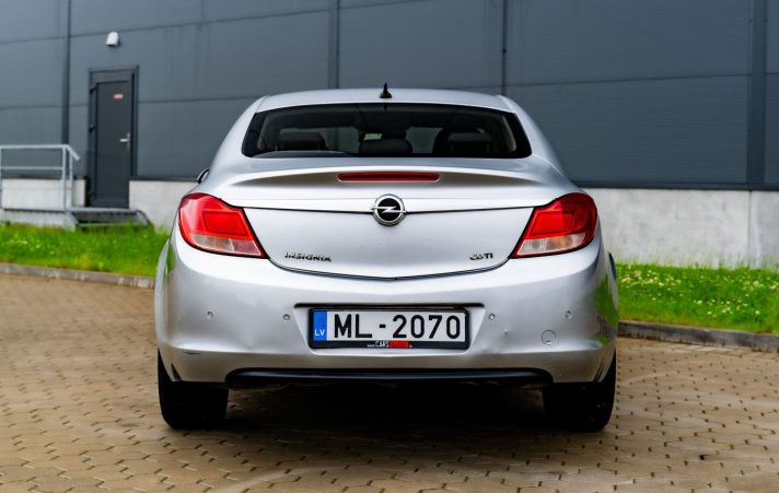 OPEL INSIGNIA LIMOUSINE