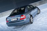 MERCEDES BENZ E200