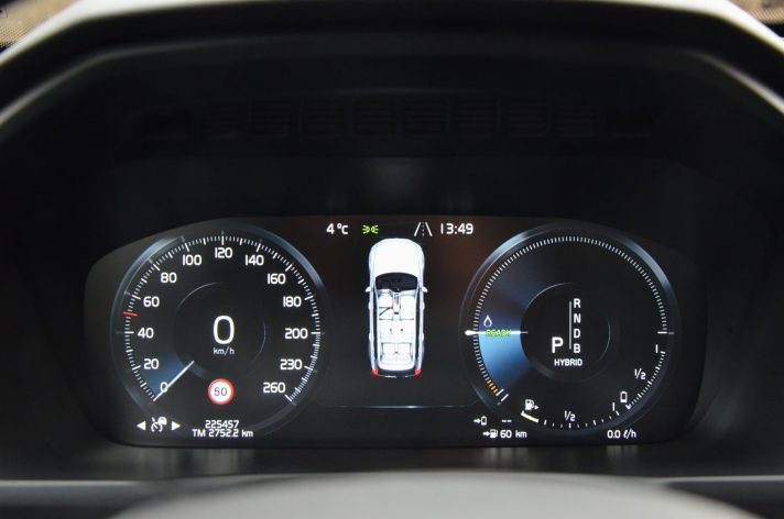 Tikko ievests. 2016. gada modelis. Volvo Xc90 Inscription T8 Twin Engine Awd Plug-In Hybrid.