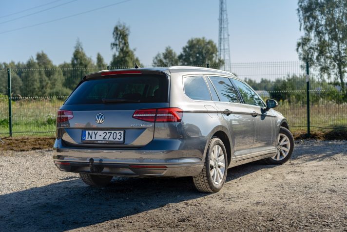 VW PASSAT