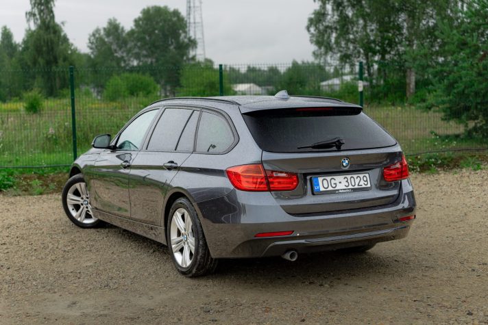 BMW  318