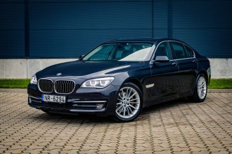 BMW 730