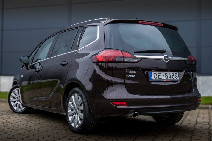 OPEL ZAFIRA TOURER