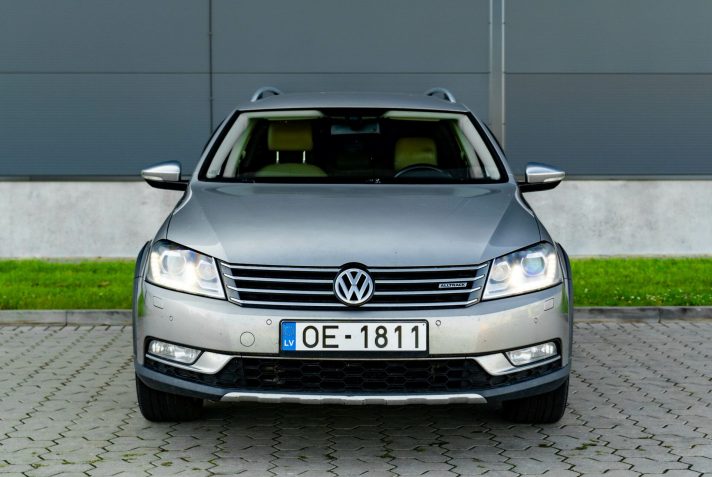 VW PASSAT