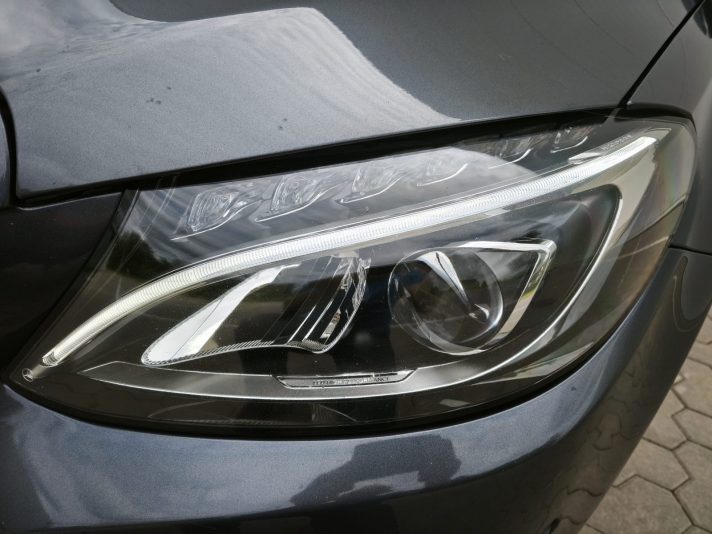 Mercedes-Benz C220 125kwt 7G-Tronic