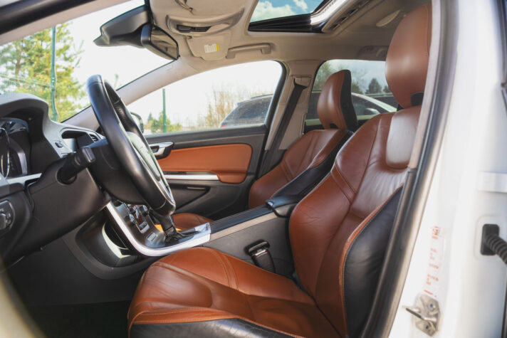 VOLVO V60 PLUG-IN HYBRID