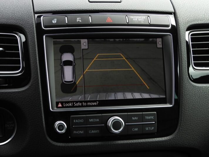 VW TOUAREG R-LINE