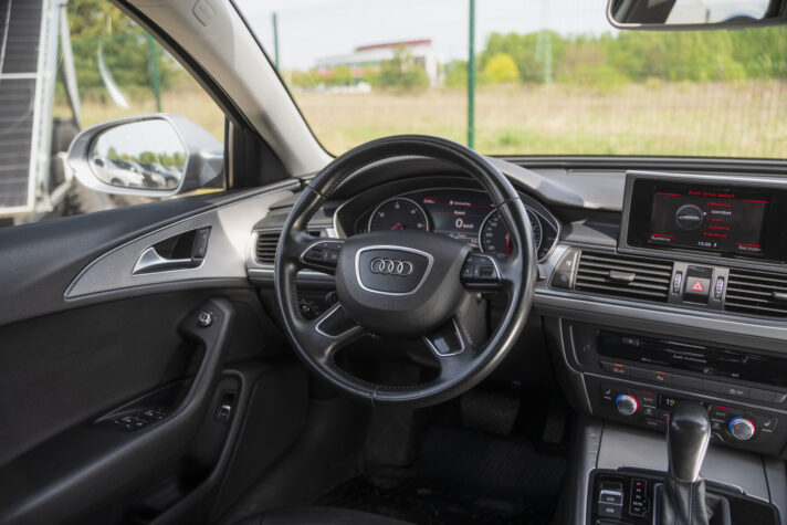 AUDI A6 LIMOUSINE QUATTRO