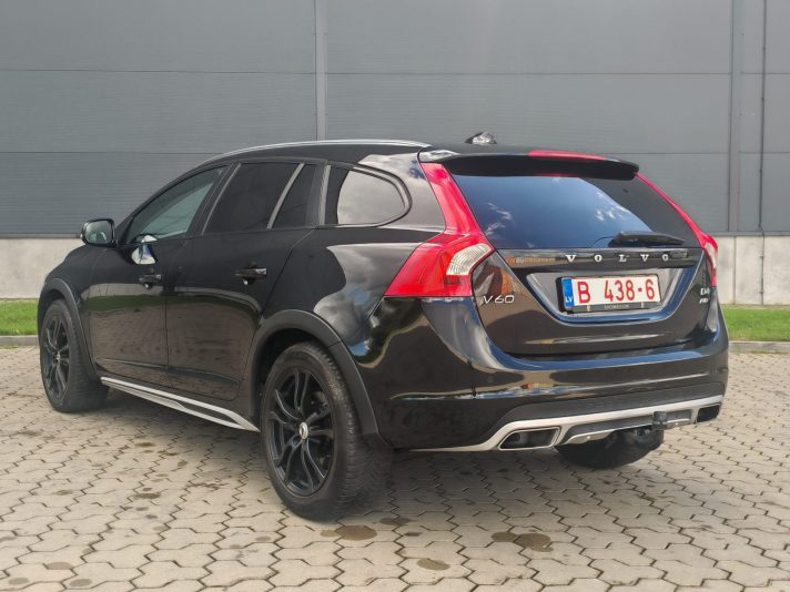 Volvo V60 Cross Country Summum 2,4D AWD