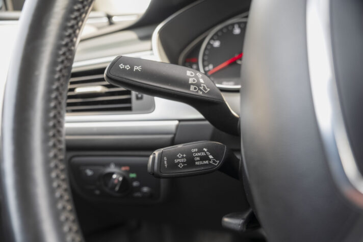 AUDI A6 LIMOUSINE QUATTRO