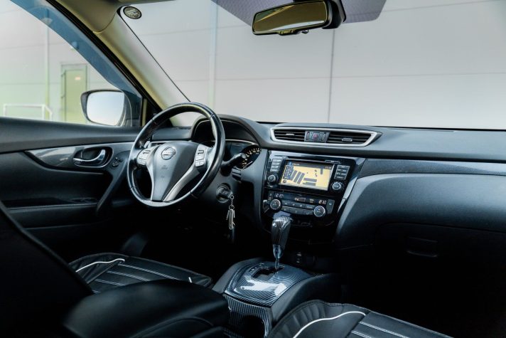 NISSAN X TRAIL
