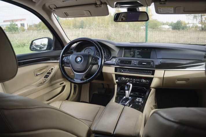 BMW 525