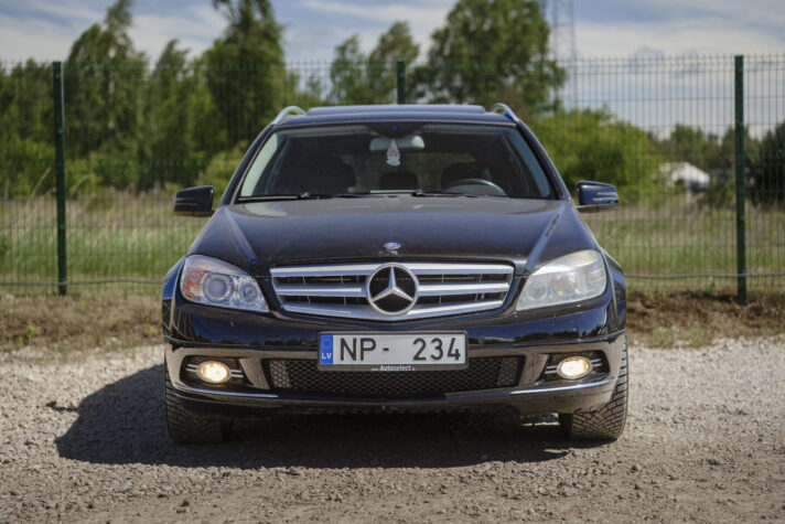 MERCEDES BENZ C220