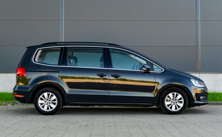 VW SHARAN