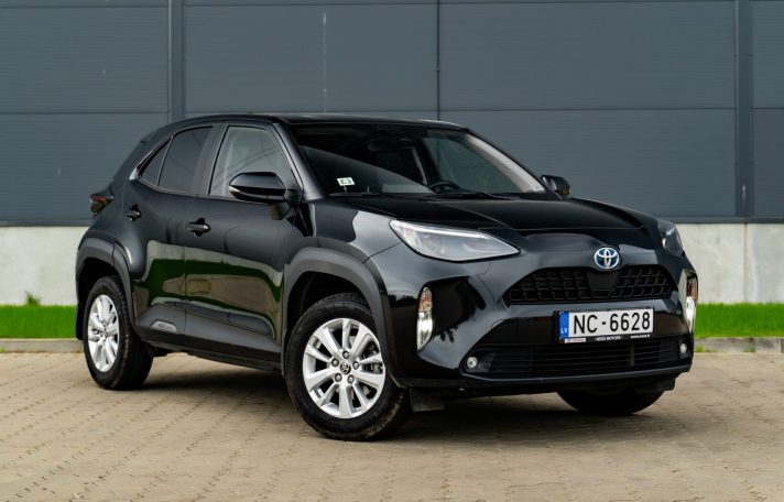 TOYOTA YARIS CROSS