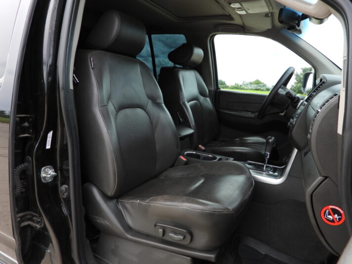 NISSAN NAVARA