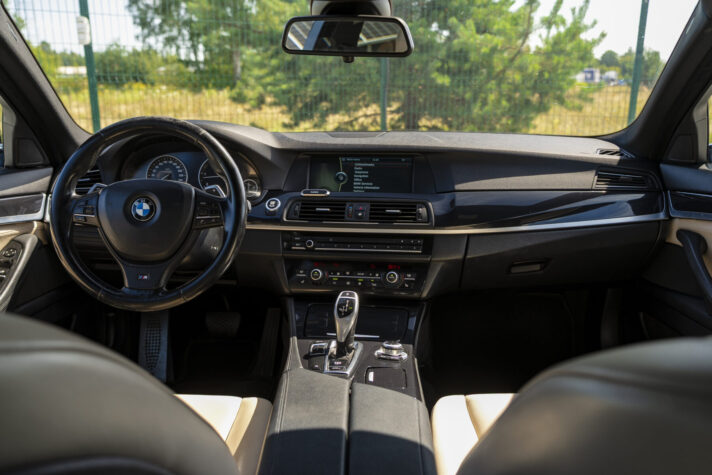 BMW 525