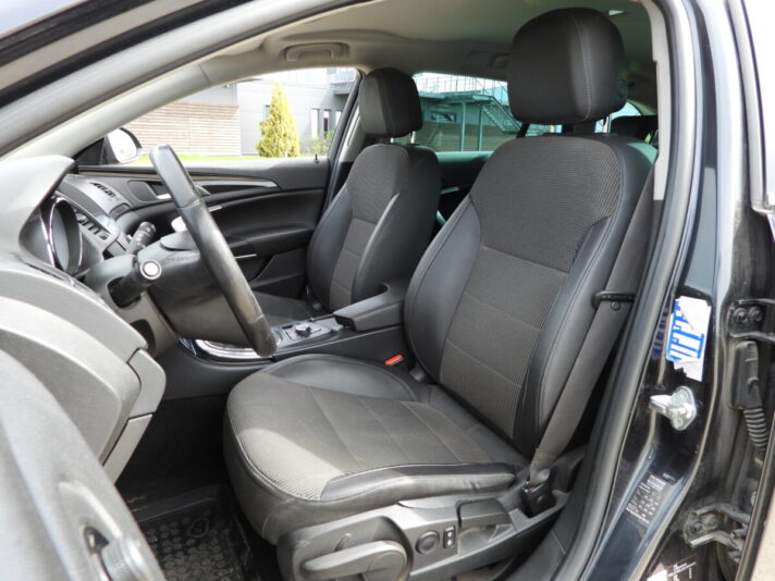 OPEL INSIGNIA SPORTS TOURER