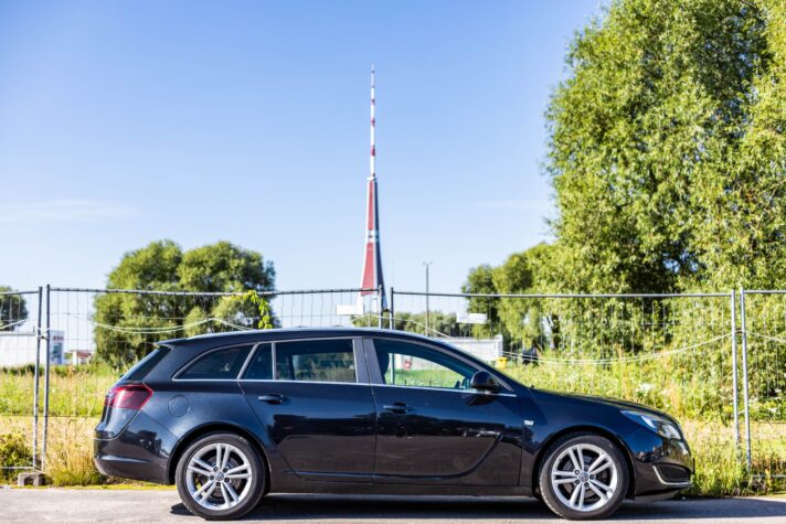 OPEL INSIGNIA SPORTS TOURER SW