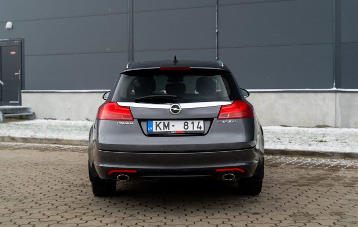 OPEL INSIGNIA SPORTS TOURER SW
