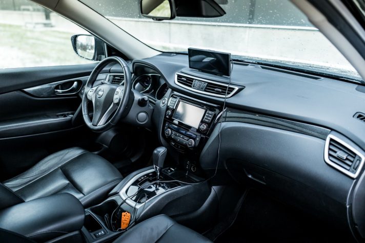 NISSAN X TRAIL