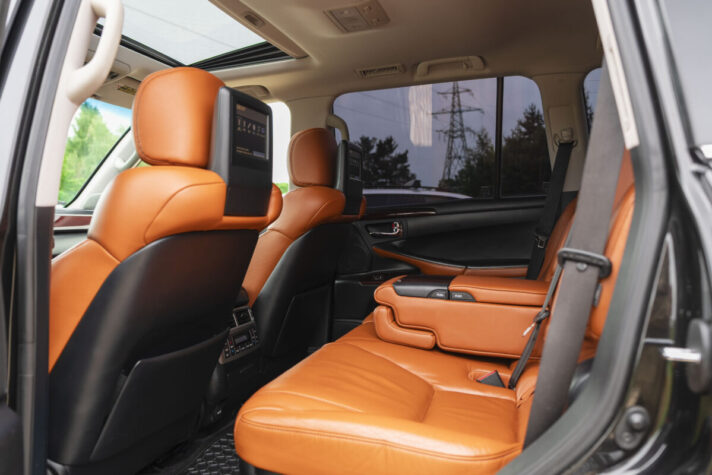 LEXUS LX 570