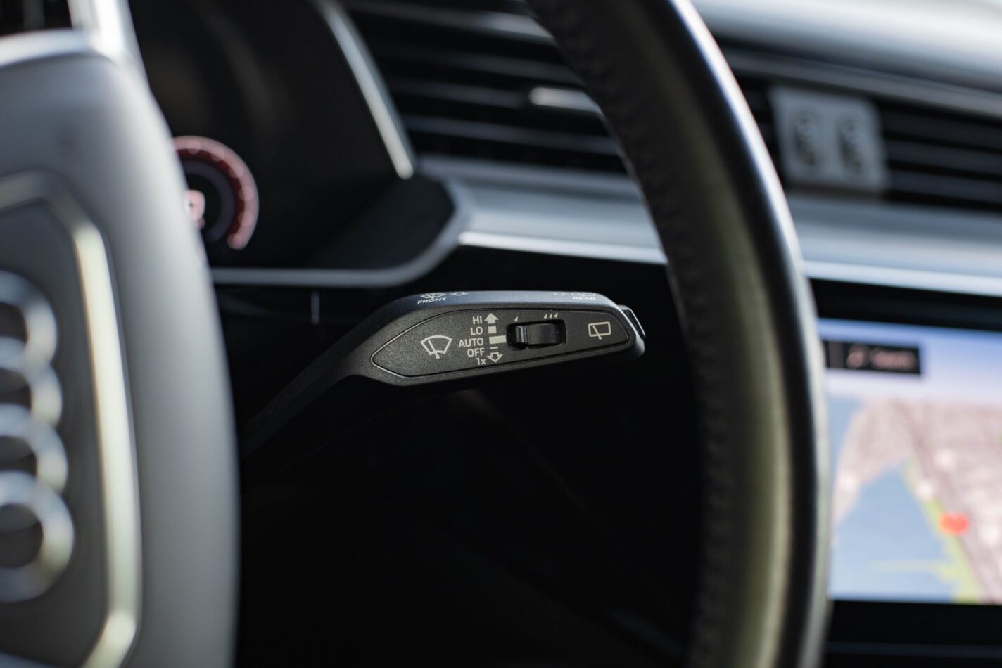 AUDI E-TRON 50
